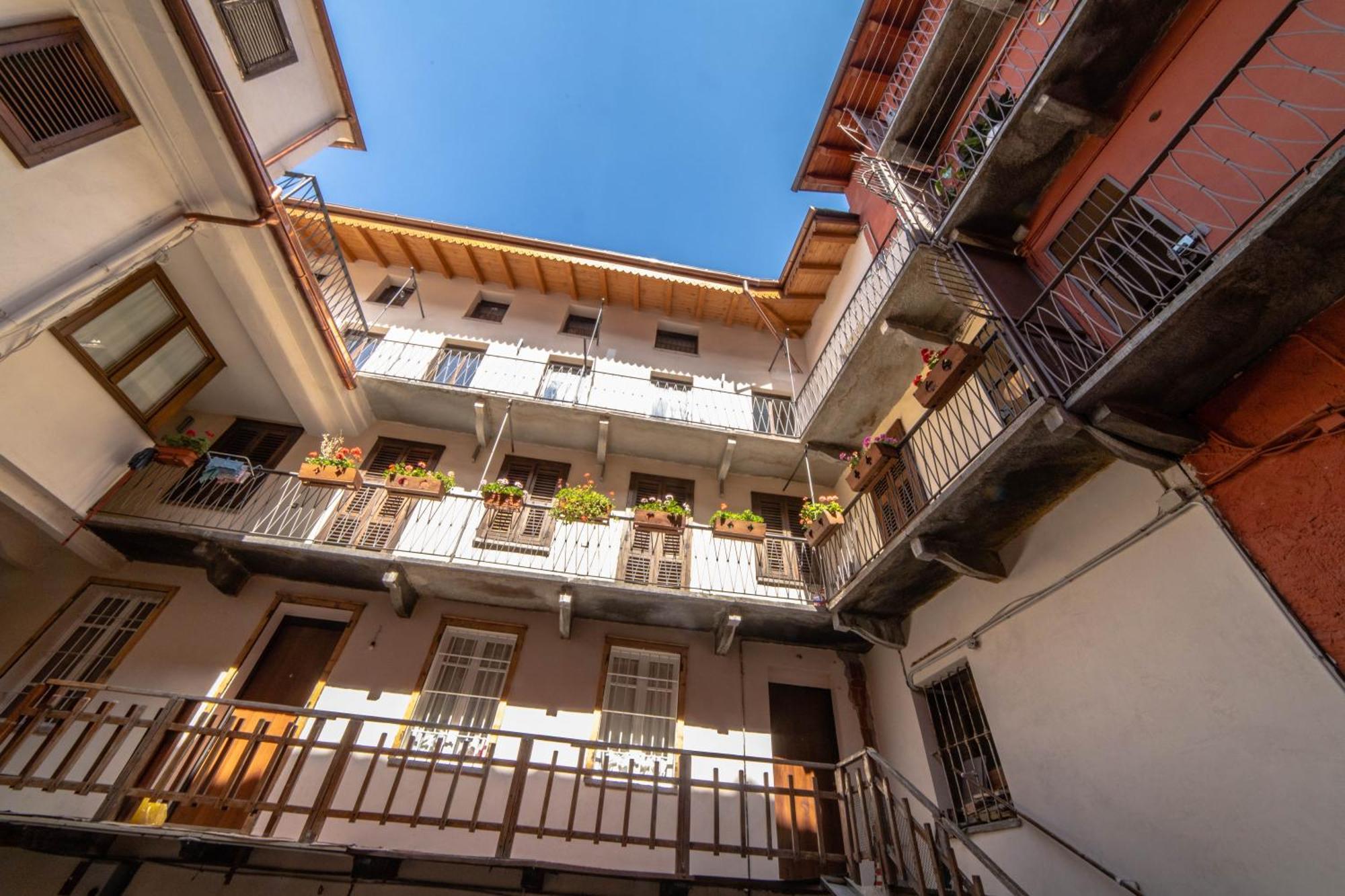 Domus Antica Aosta Ξενοδοχείο Εξωτερικό φωτογραφία