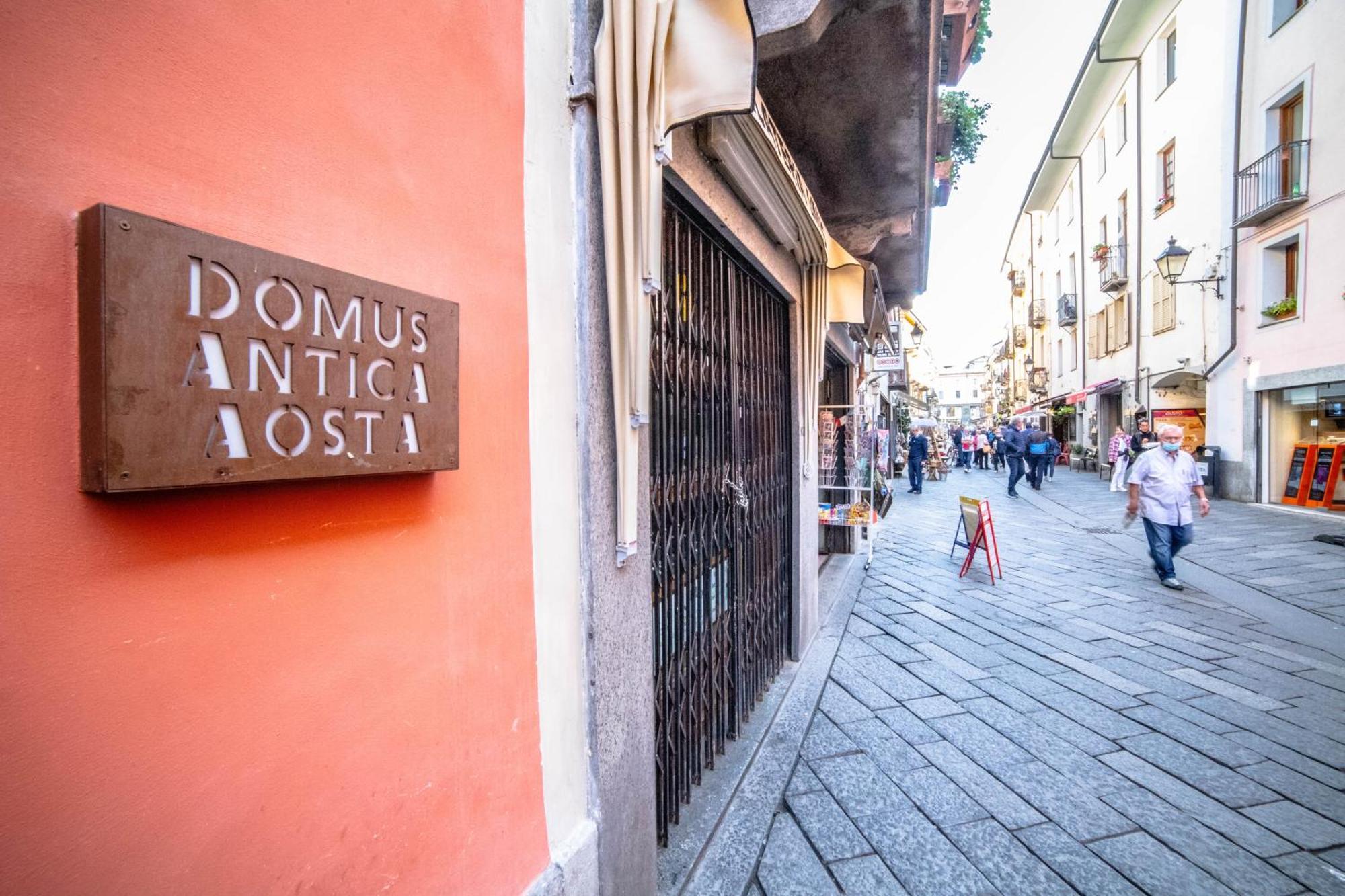 Domus Antica Aosta Ξενοδοχείο Εξωτερικό φωτογραφία