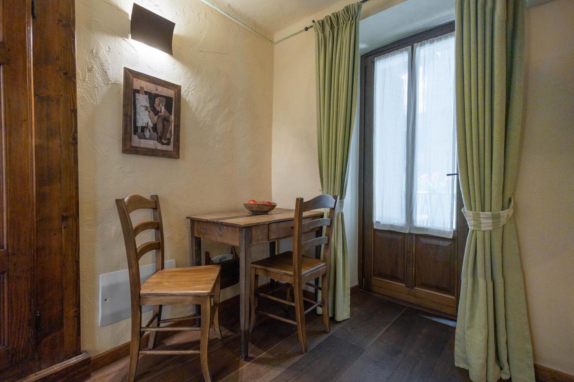 Domus Antica Aosta Ξενοδοχείο Εξωτερικό φωτογραφία