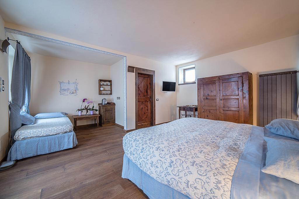 Domus Antica Aosta Ξενοδοχείο Εξωτερικό φωτογραφία